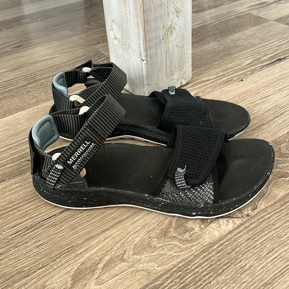 Merrell sandals/5